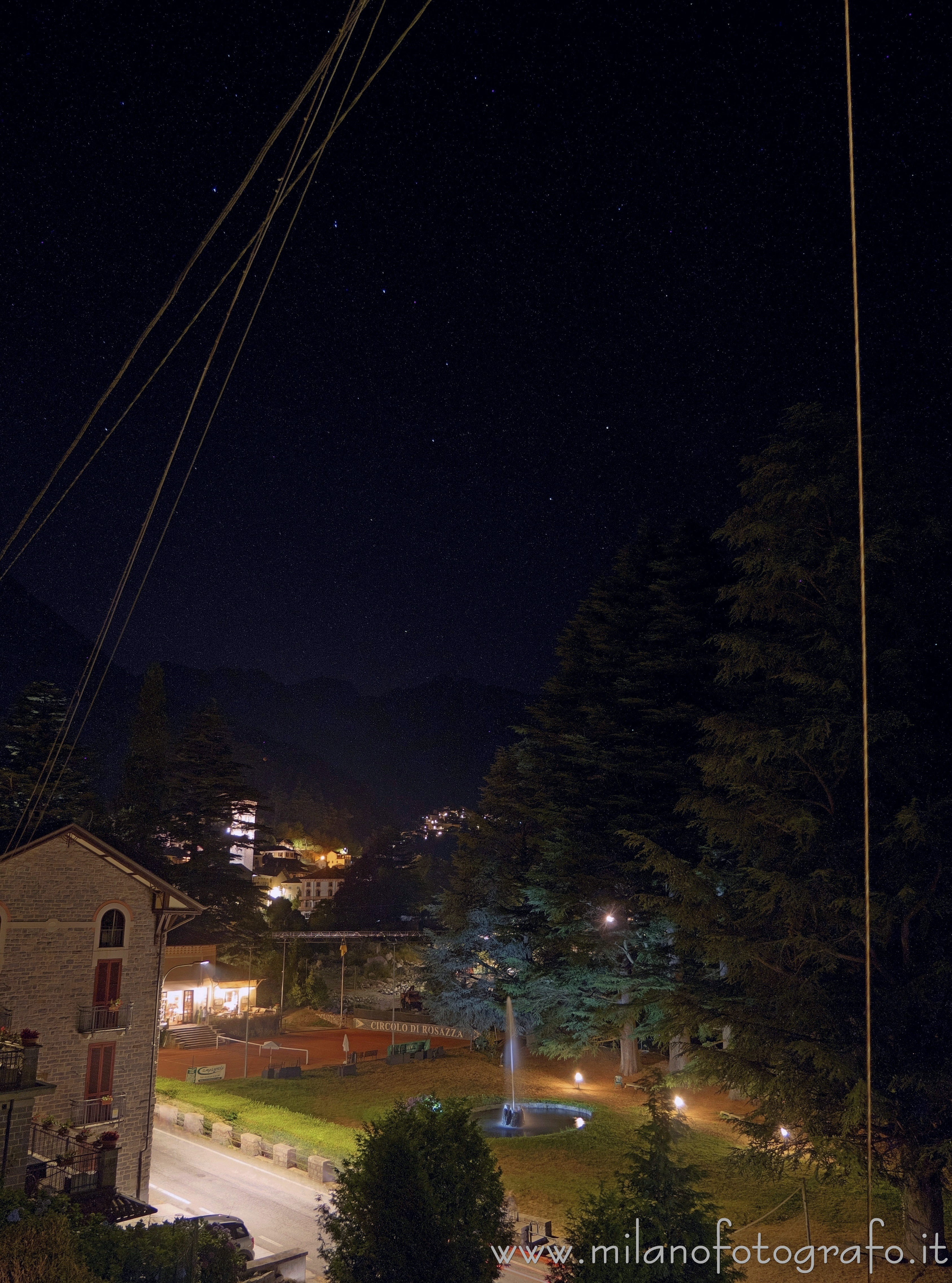 Rosazza (Biella, Italy) - The constellation Ursa Major above the Rosazza Club - Full resolution picture